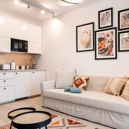 Wola Cosy White Apartment วอร์ซอ ภายนอก รูปภาพ